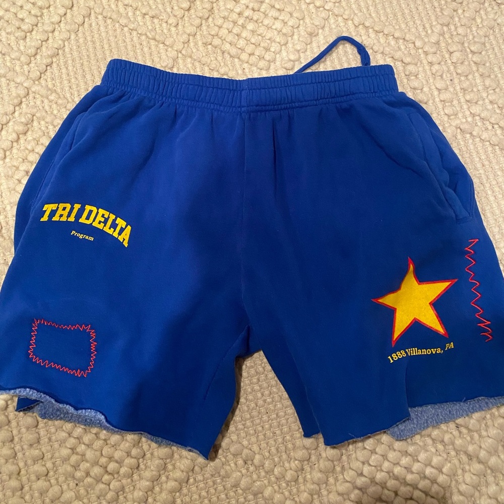 TRI DELTA Villanova Sorority Merch SIZE MEDIUM